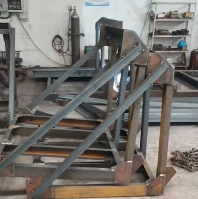 K3往復(fù)式給煤機(jī)加工中