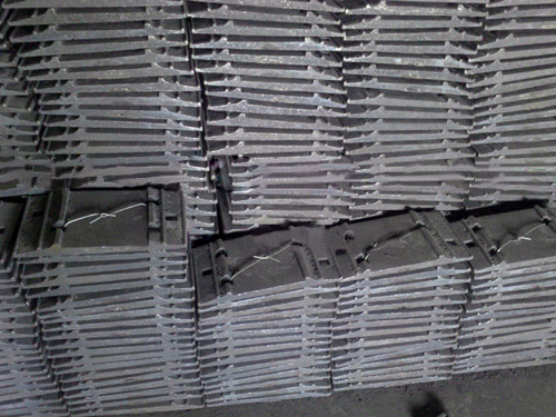 平肩墊板、斜肩墊板